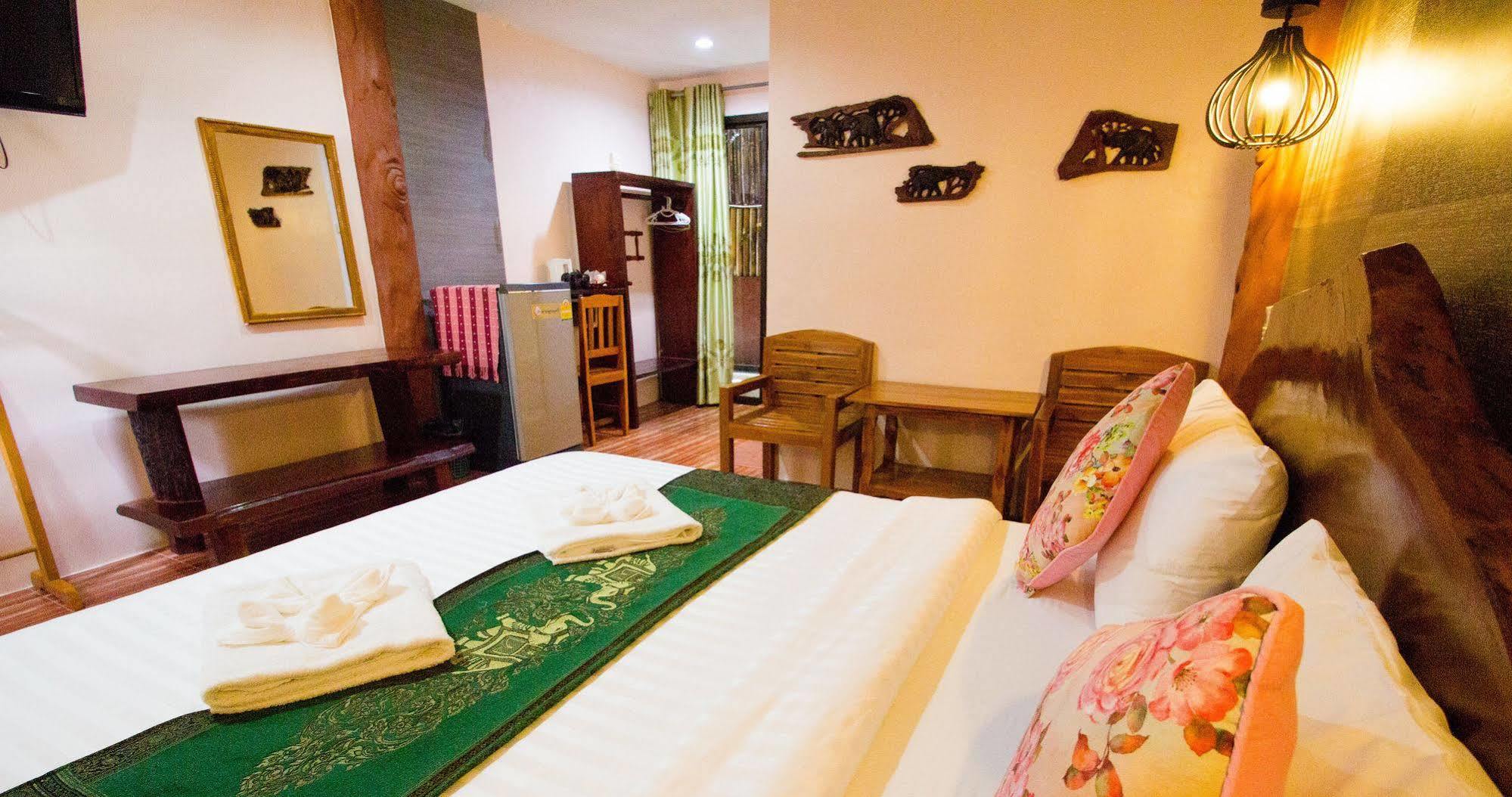 Naiyang Discovery Beach Resort Sha Nai Yang Экстерьер фото